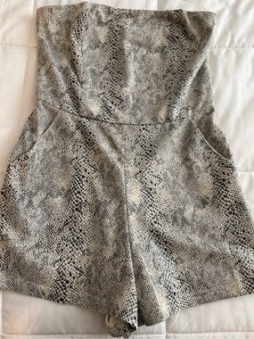 She + Sky Snake-Print Reptile Pattern Romper in Gray and Cream